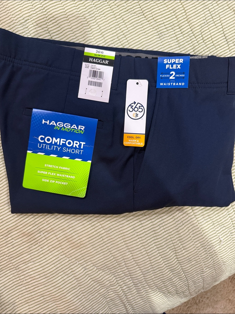 Haggar 365 Comfort Utility Short - Navy Blue size 36W  91/2 inseam